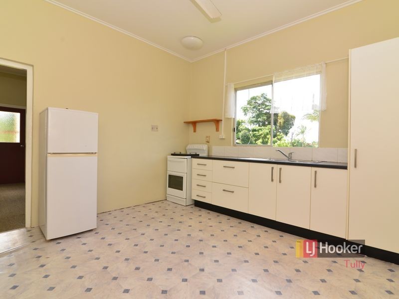4/2 Thurles Street, Tully QLD 4854