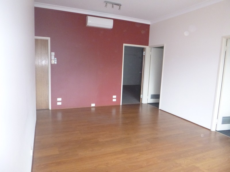 11 Watkins Street, Tully QLD 4854