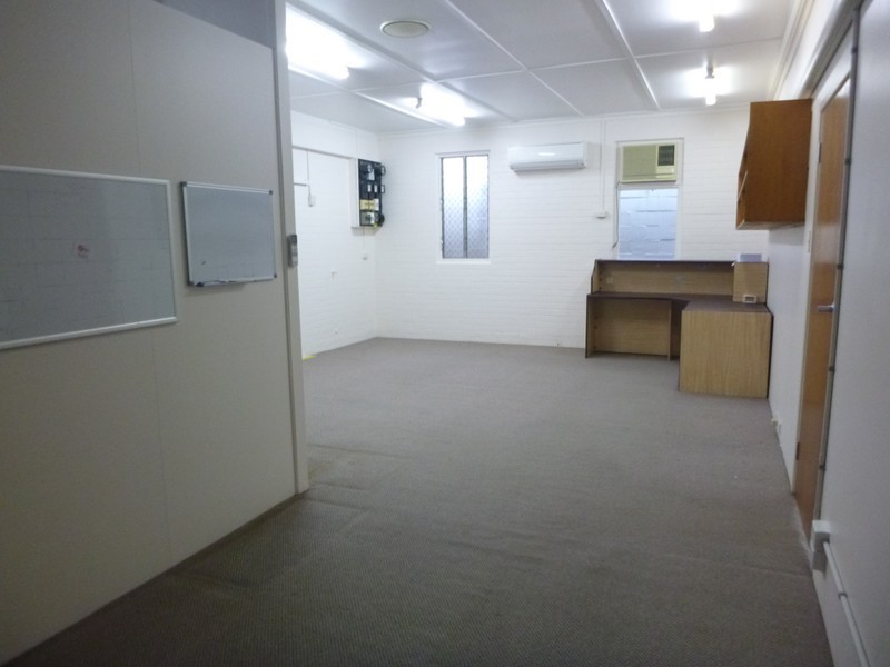 11 Watkins Street, Tully QLD 4854