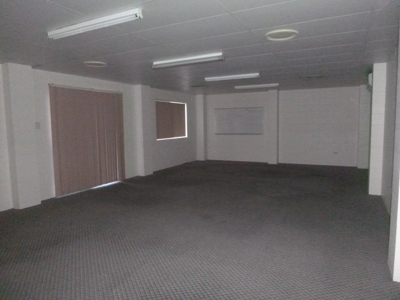 11 Watkins Street, Tully QLD 4854