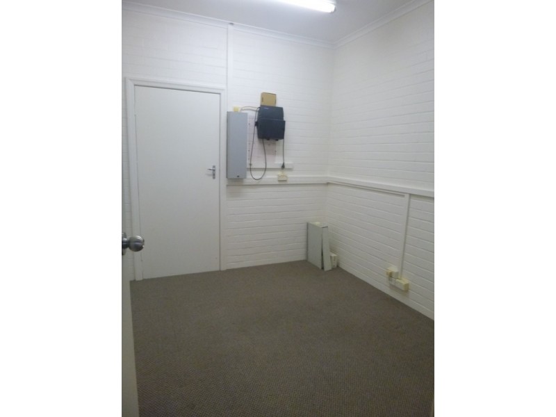 11 Watkins Street, Tully QLD 4854