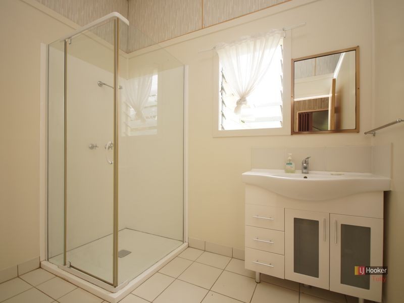 9 Blackman, Tully QLD 4854