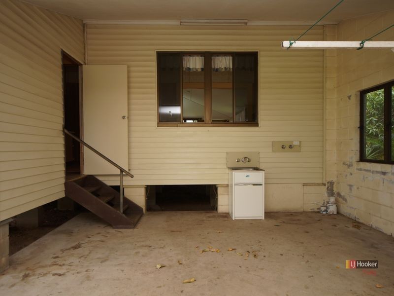 9 Blackman, Tully QLD 4854