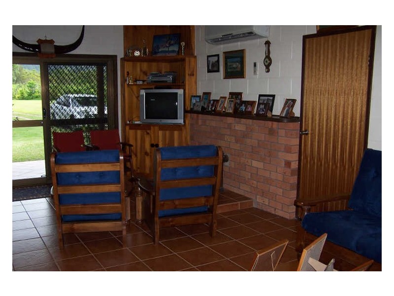 L4 Cassowary Drive, Tully QLD 4854