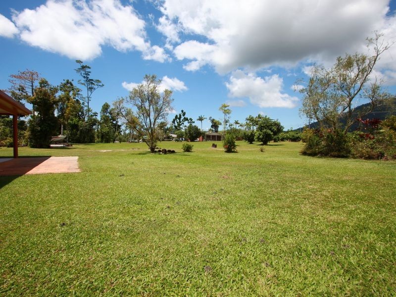 L4 Cassowary Drive, Tully QLD 4854