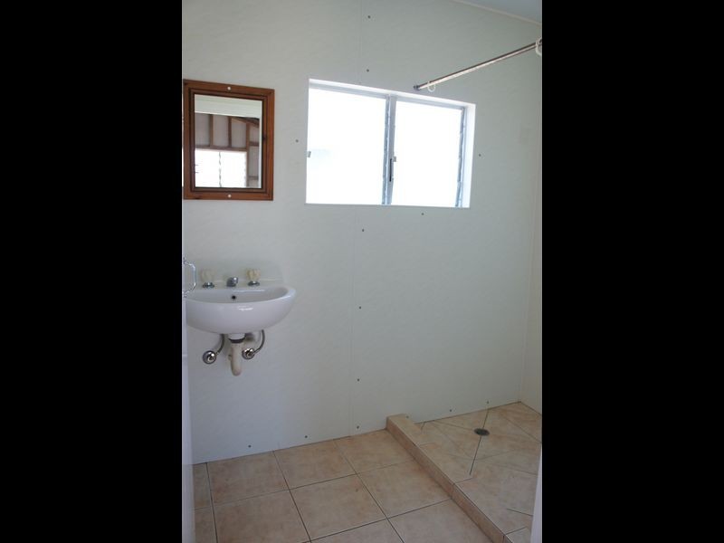 16 Brosnan Street, Tully QLD 4854