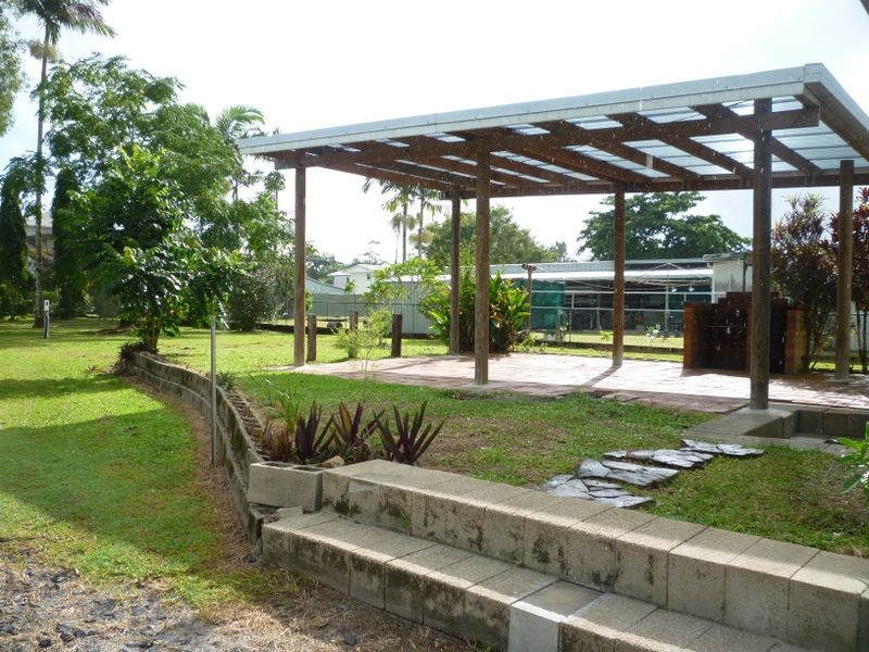 16 Brosnan Street, Tully QLD 4854