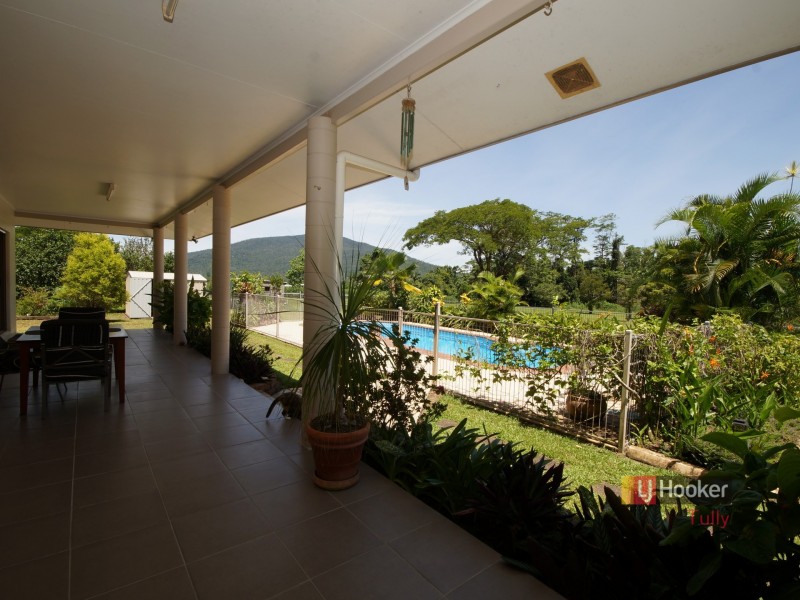 56 Bamber Street, Tully QLD 4854