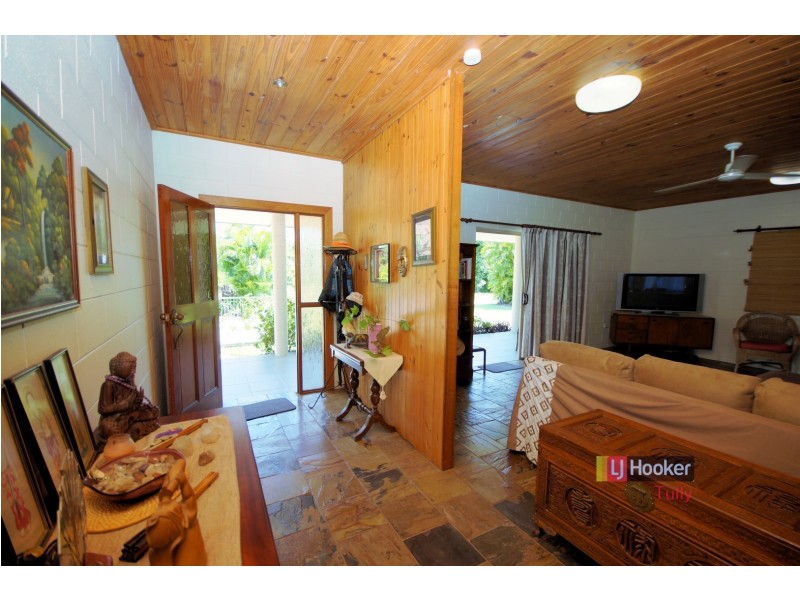 56 Bamber Street, Tully QLD 4854