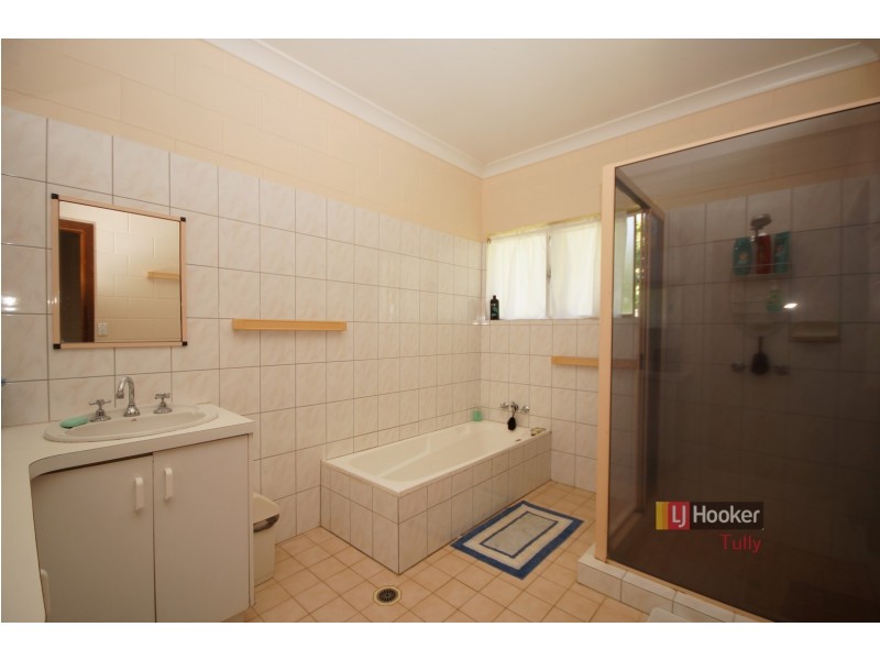 56 Bamber Street, Tully QLD 4854