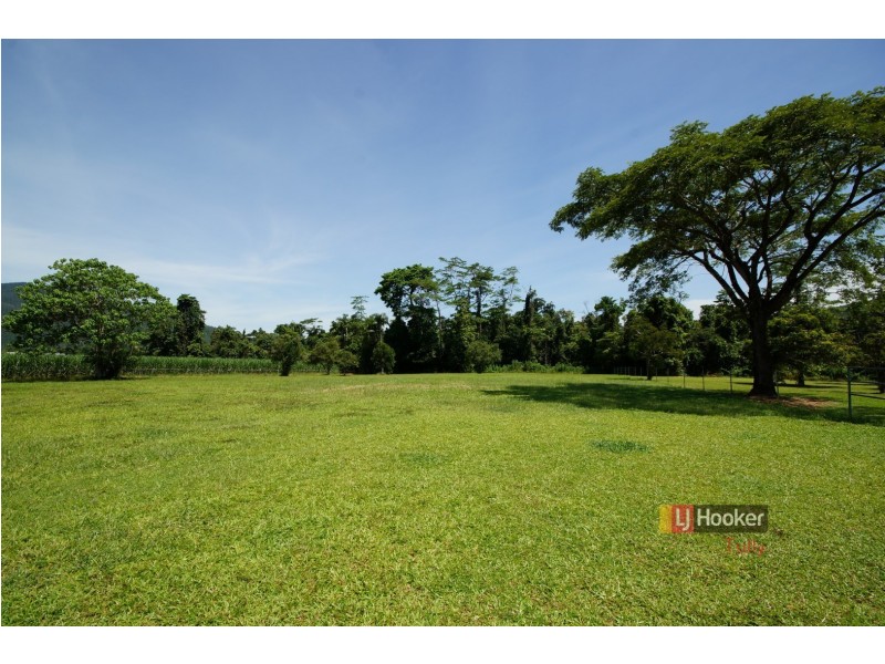 56 Bamber Street, Tully QLD 4854
