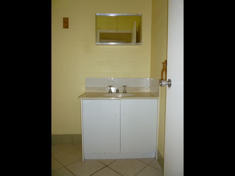 Unit 1/6 Melaleuca Drive, Tully Heads QLD 4854