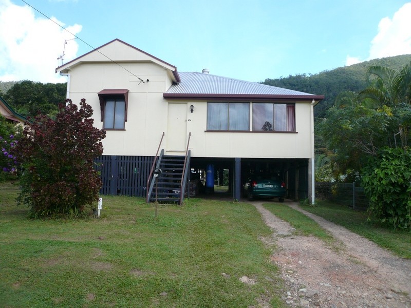 Tully QLD 4854