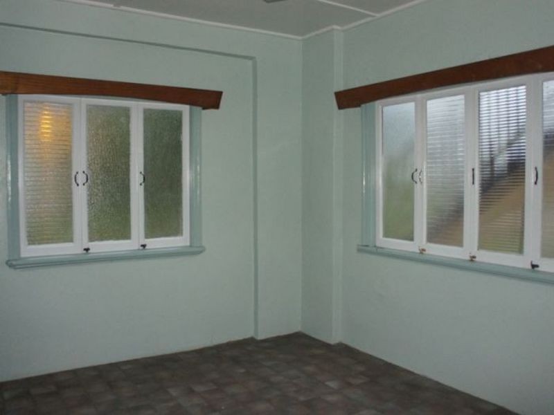 2/9 Thurles, Tully QLD 4854