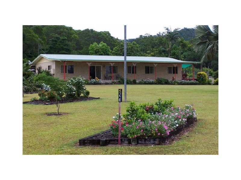 26 Dinan Cl, Bulgun QLD 4854