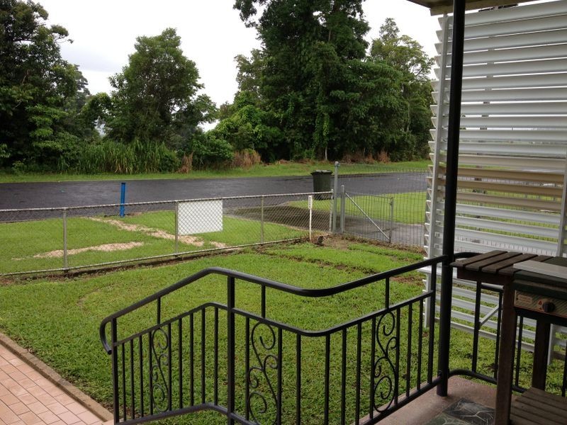 5 Vaughan Street, Tully QLD 4854