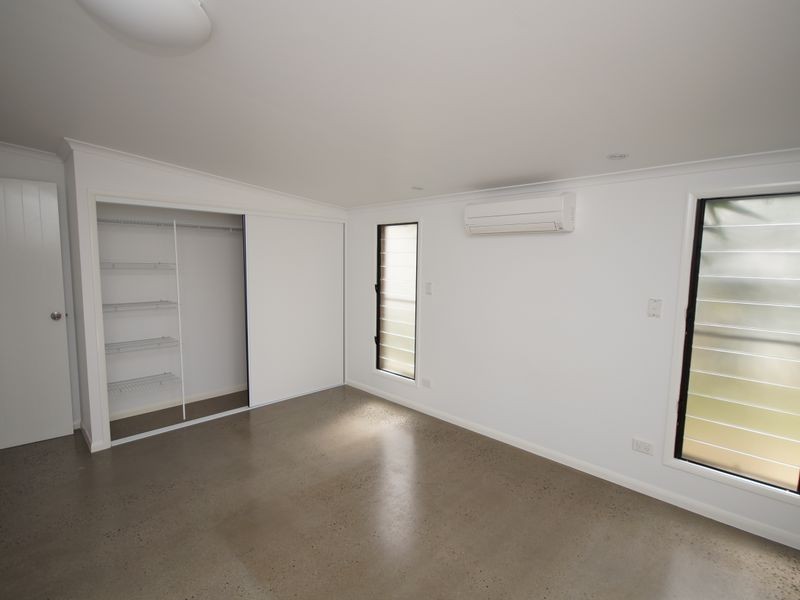 27 Taylor Street, Tully Heads QLD 4854