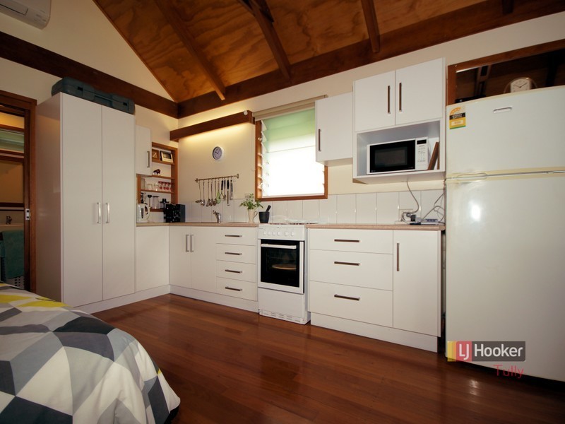 90 Tully Heads Road, Tully Heads QLD 4854