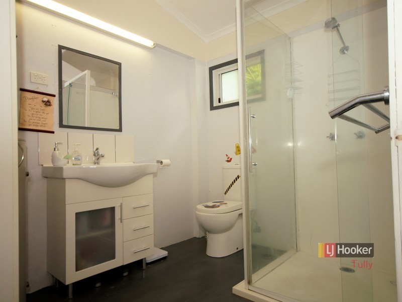 90 Tully Heads Road, Tully Heads QLD 4854