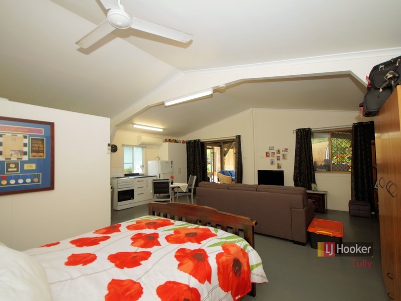 90 Tully Heads Road, Tully Heads QLD 4854