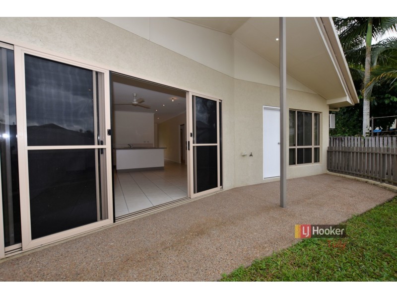 1/11 McQuillen Street, Tully QLD 4854