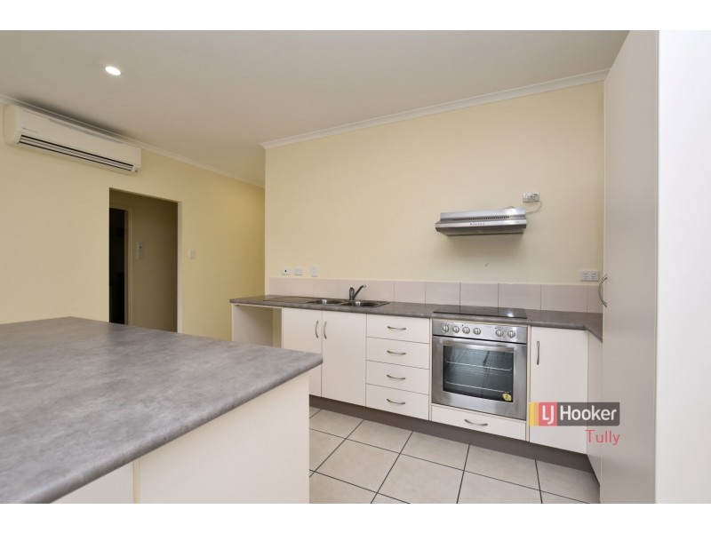 2/11 McQuillen Street, Tully QLD 4854