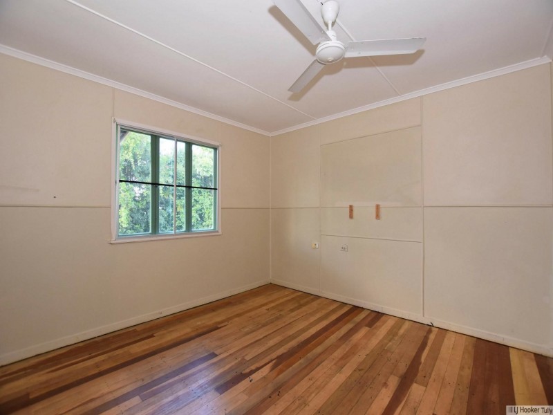 24 Theodore Street, Tully QLD 4854
