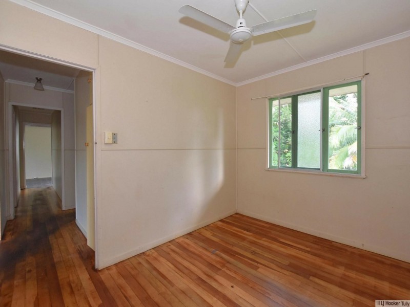 24 Theodore Street, Tully QLD 4854