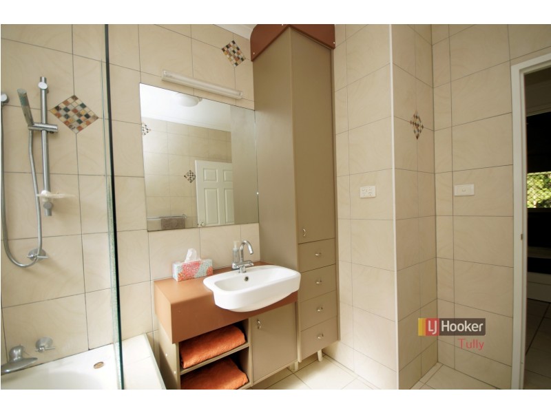 29 Melaleuca Drive, Tully Heads QLD 4854