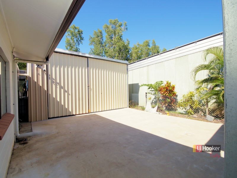 32 Melaleuca Drive, Tully Heads QLD 4854
