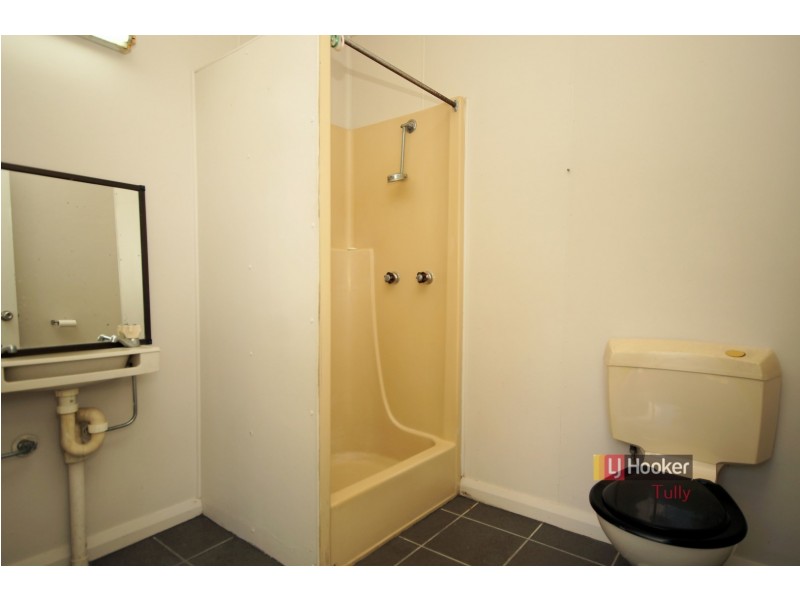 1 Trower Street, Tully QLD 4854