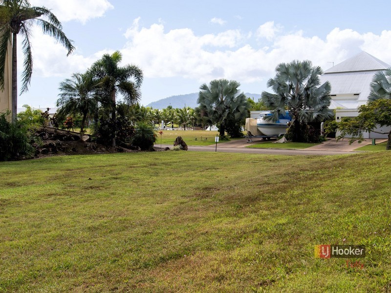 18 Poinciana Boulevard, Cardwell QLD 4849