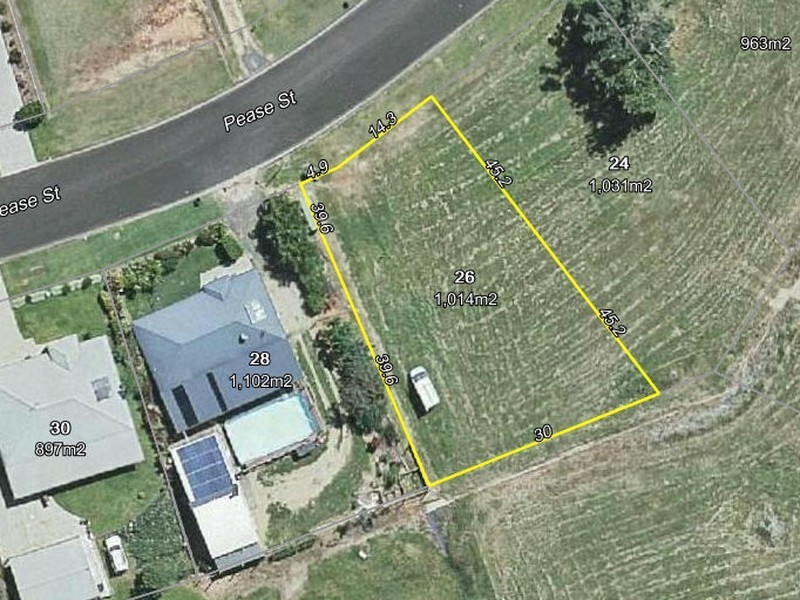 26 Pease Street, Tully QLD 4854