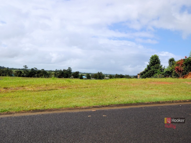 26 Pease Street, Tully QLD 4854