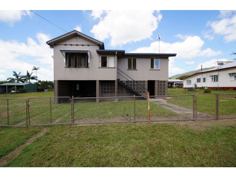3 Thurles Street, Tully QLD 4854