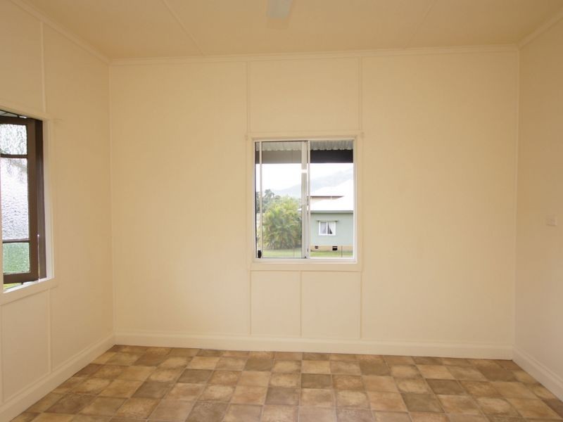 3 Thurles Street, Tully QLD 4854