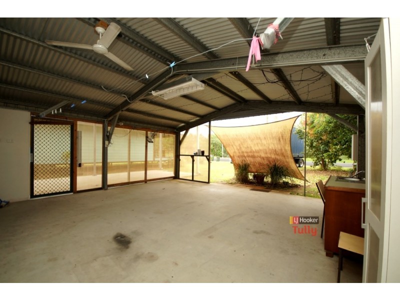 90 Tully Heads Road, Tully Heads QLD 4854