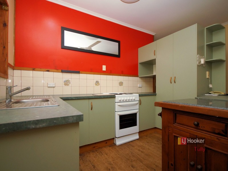 7 Dore Street, Tully QLD 4854