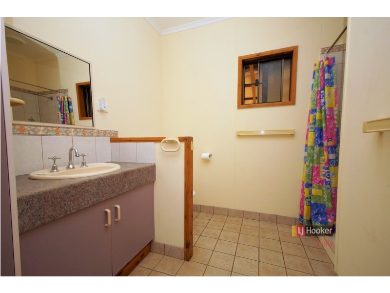 7 Dore Street, Tully QLD 4854
