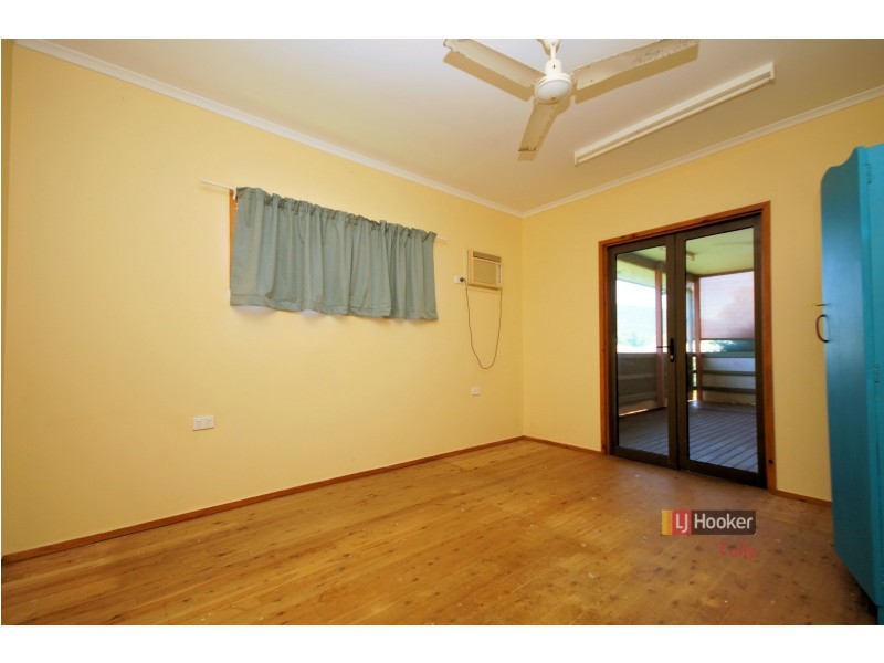 7 Dore Street, Tully QLD 4854