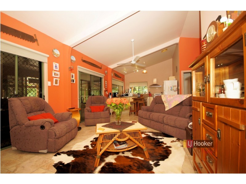 19 Hull Heads Road, Hull Heads QLD 4854