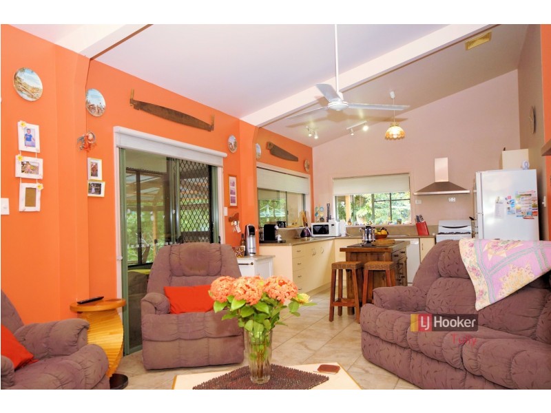 19 Hull Heads Road, Hull Heads QLD 4854