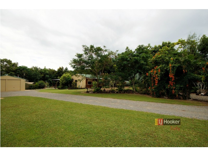 19 Hull Heads Road, Hull Heads QLD 4854