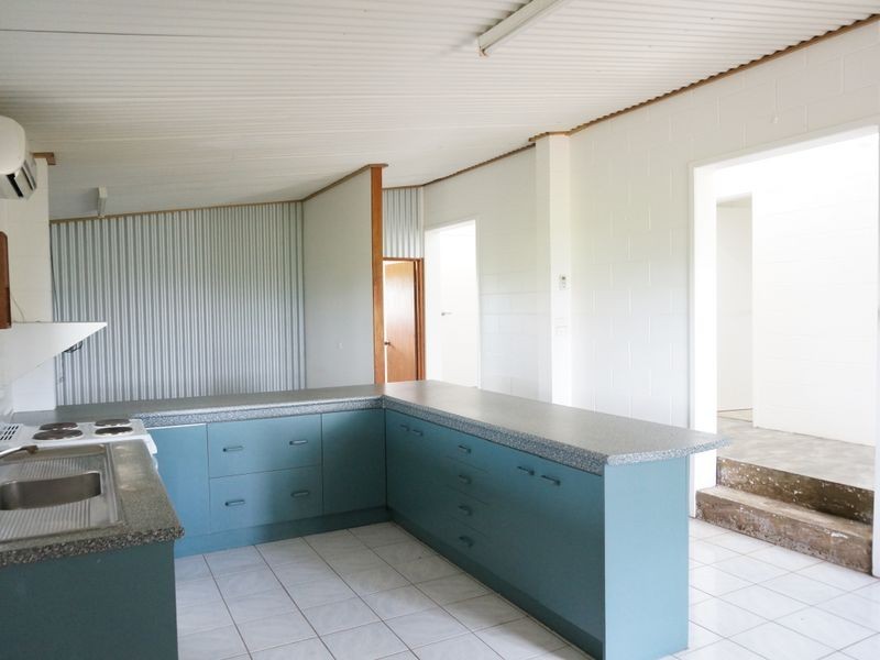90 King Road, Murray Upper QLD 4854