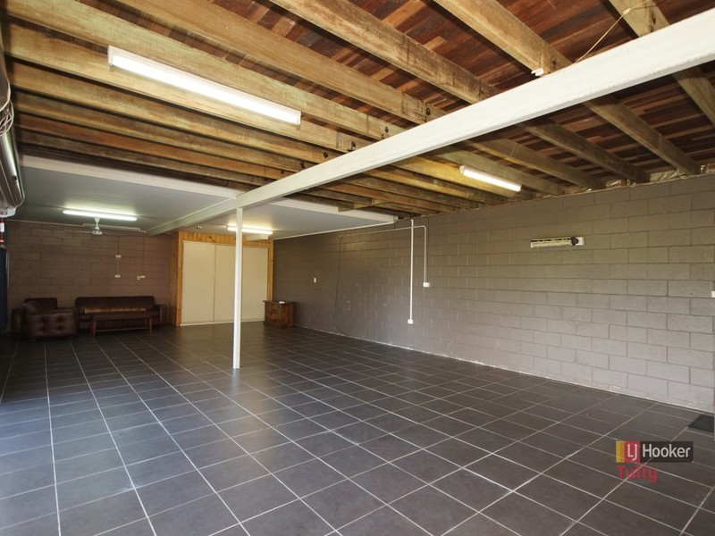 10 Hielscher Street, Tully QLD 4854