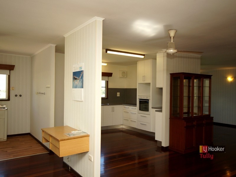 10 Hielscher Street, Tully QLD 4854