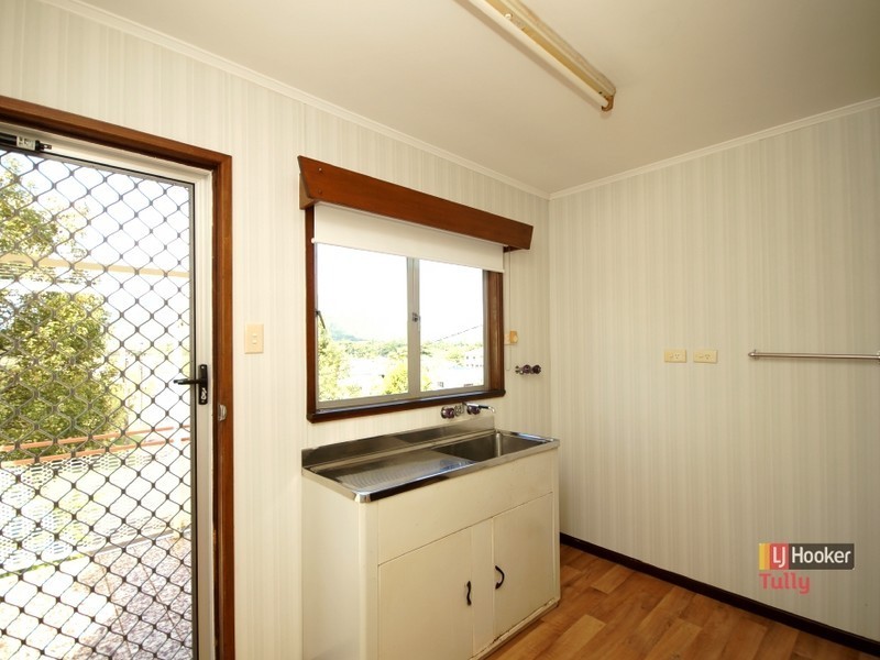 10 Hielscher Street, Tully QLD 4854