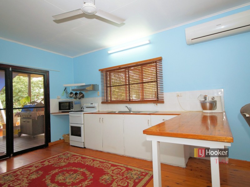 3 Muir Street, Tully Heads QLD 4854