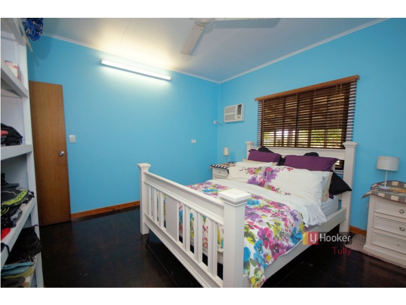 3 Muir Street, Tully Heads QLD 4854