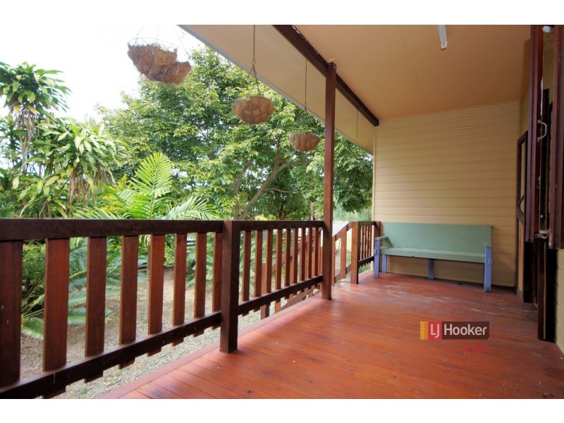 3 Muir Street, Tully Heads QLD 4854